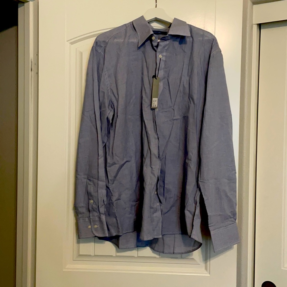 Long sleeve men’s dress shirt